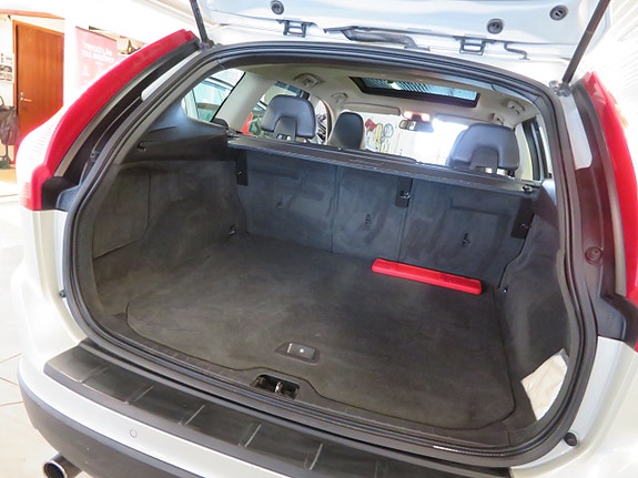 Volvo XC60 27 of 30