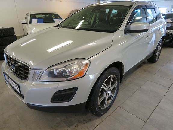 Volvo XC60 19 of 30