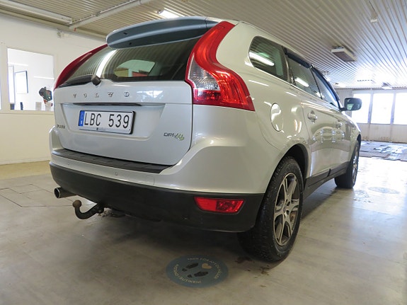 Volvo XC60 15 of 30
