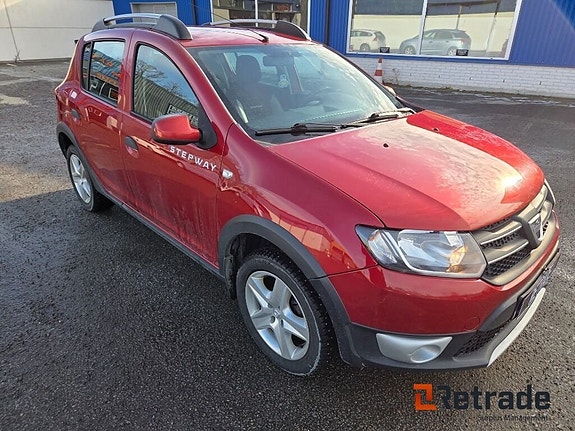 Dacia Sandero Stepway 2 of 5