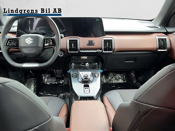 Suzuki eVitara 8 of 11