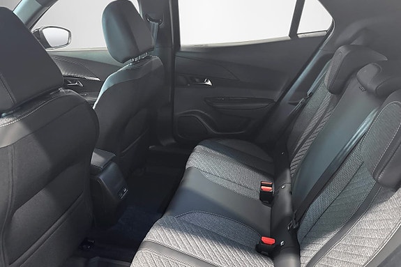 Peugeot 2008 6 of 10