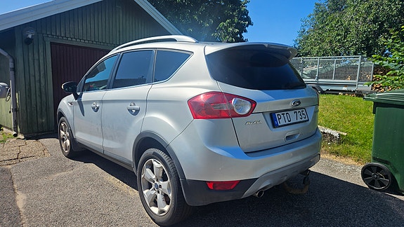 Ford Kuga 2 of 5