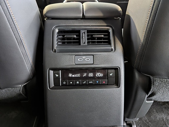 Mazda CX-80 22 of 28