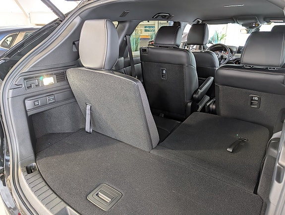 Mazda CX-80 25 of 28