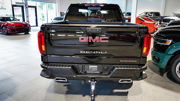 GMC Sierra 8 of 26