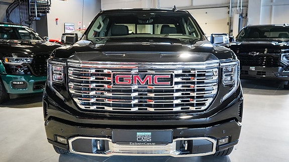 GMC Sierra 3 of 5