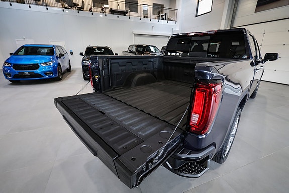 GMC Sierra 17 of 30