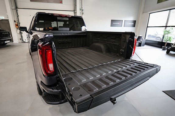 GMC Sierra 15 of 30