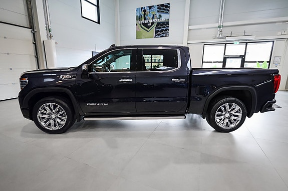 GMC Sierra 8 of 30