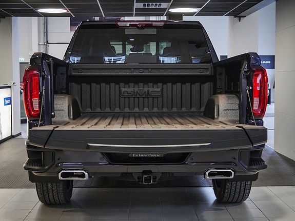 GMC Sierra 5 of 5