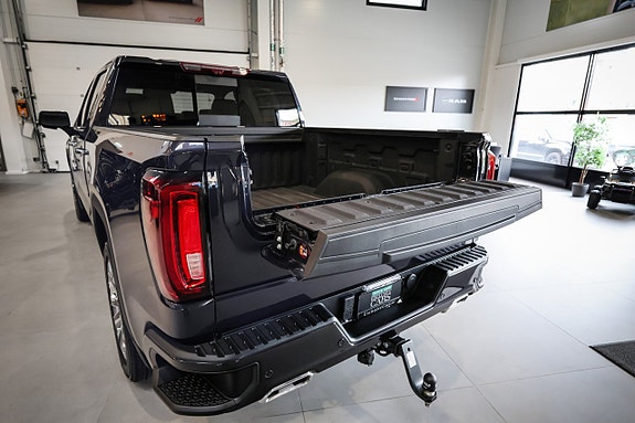GMC Sierra 14 of 30