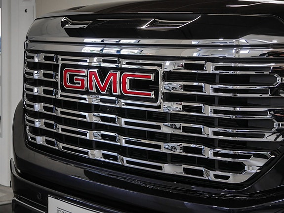 GMC Sierra 5 of 5