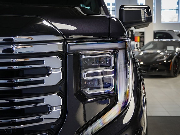 GMC Sierra 4 of 5