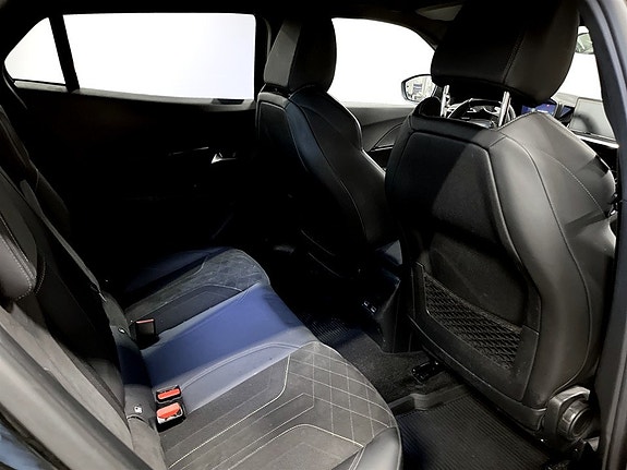 Peugeot 2008 12 of 15