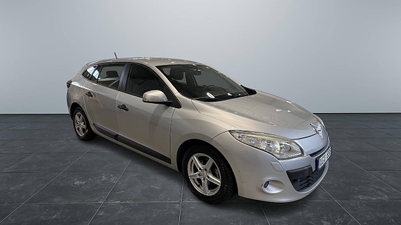Renault Megane 2 of 7
