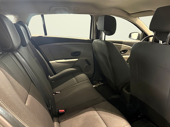 Renault Megane 6 of 7