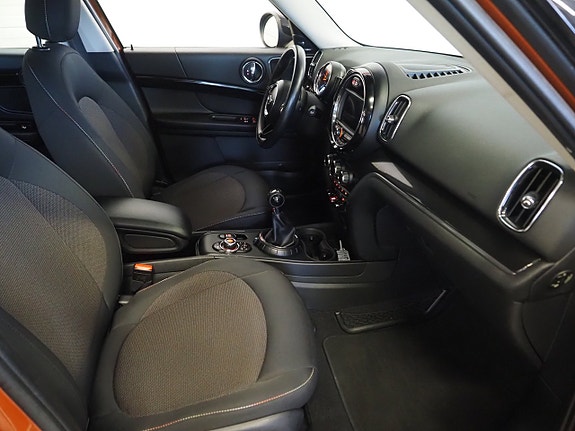 MINI Countryman Cooper 12 of 23