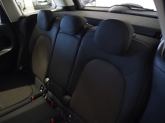 MINI Countryman Cooper 17 of 23