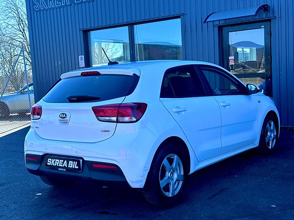 Kia Rio 12 of 19