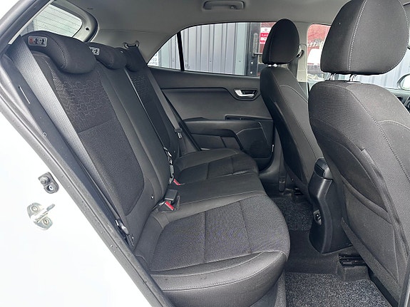 Kia Rio 19 of 19