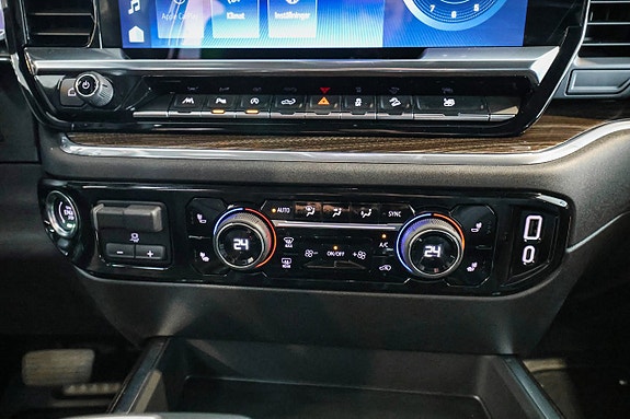 Chevrolet Silverado EV 30 of 30