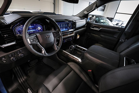 Chevrolet Silverado EV 18 of 30