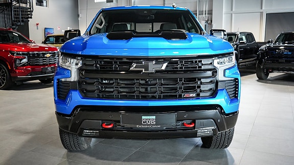 Chevrolet Silverado EV 2 of 20