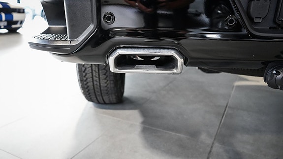 Chevrolet Silverado EV 11 of 20