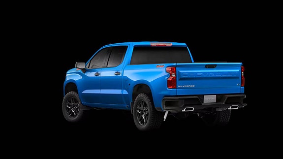 Chevrolet Silverado 3 of 5