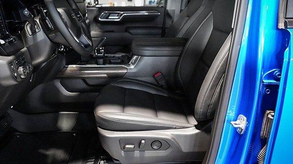 Chevrolet Silverado EV 19 of 20