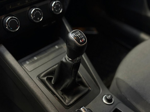 Skoda Octavia 13 of 23