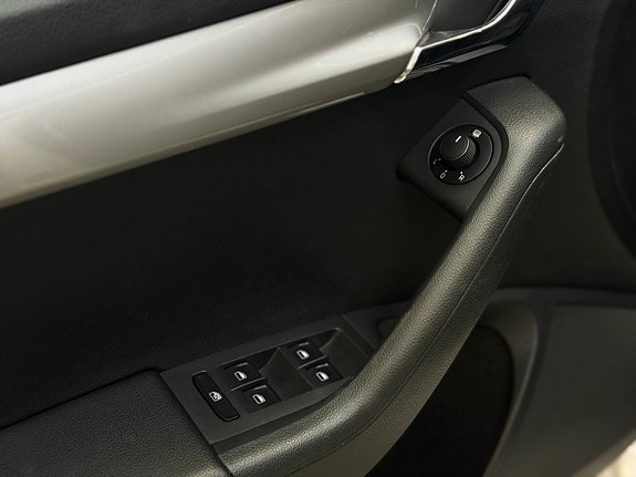 Skoda Octavia 15 of 23
