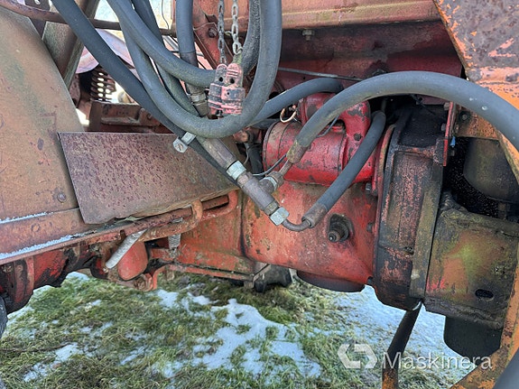 Traktor Volvo T25 + Tillbehör 23 of 27
