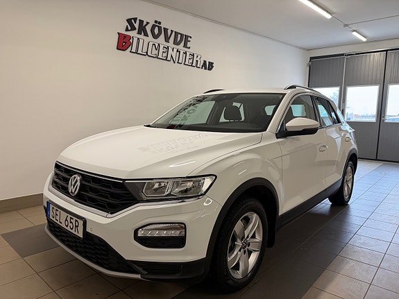 Volkswagen T-Roc 2 of 13