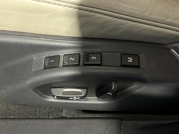 Volvo V70 15 of 25
