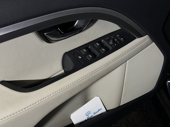 Volvo V70 19 of 25