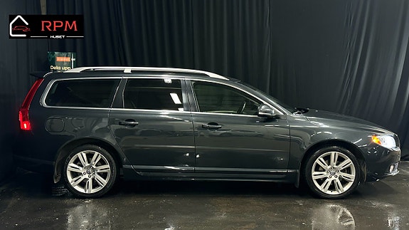 Volvo V70 4 of 5