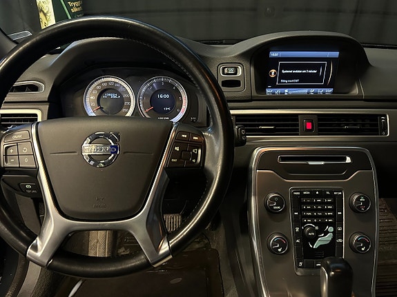Volvo V70 9 of 25
