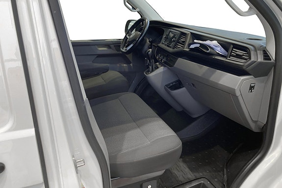 Volkswagen Transporter 11 of 17