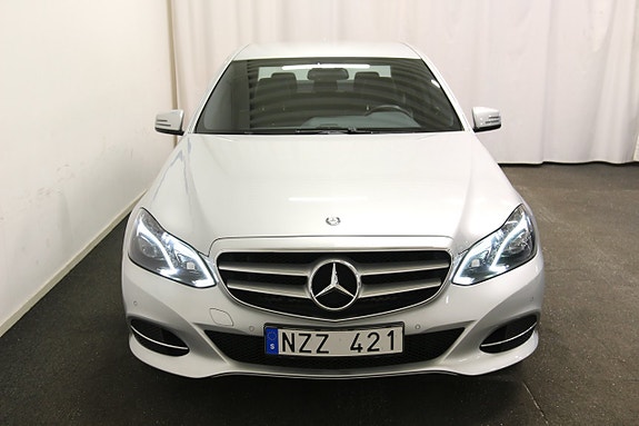 Mercedes-Benz E250 23 of 26