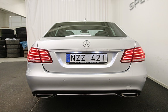 Mercedes-Benz E250 26 of 26