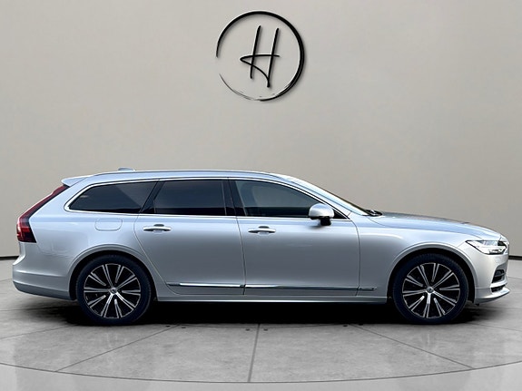 Volvo V90 8 of 24