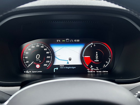 Volvo V90 16 of 24