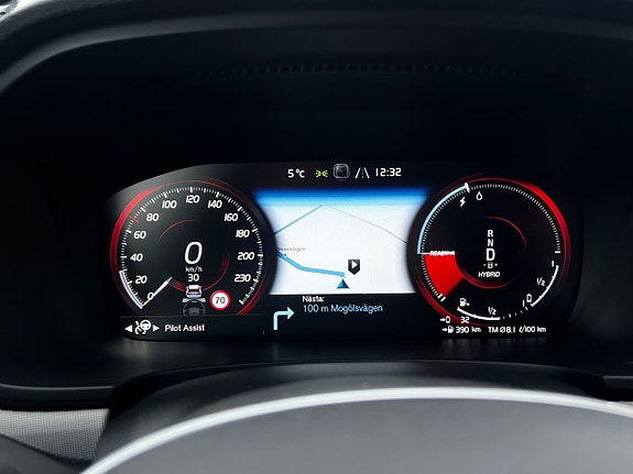 Volvo V90 14 of 24
