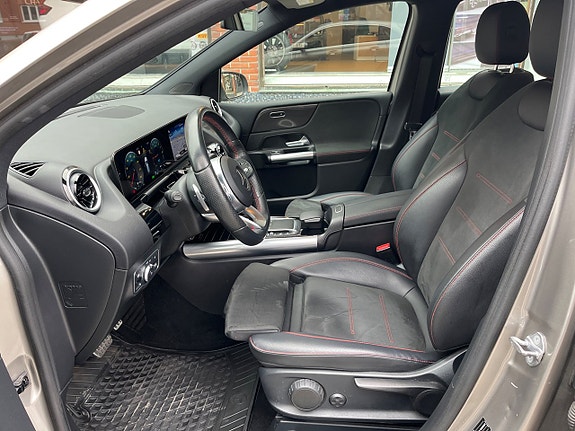 Mercedes-Benz B250 e 7 of 11