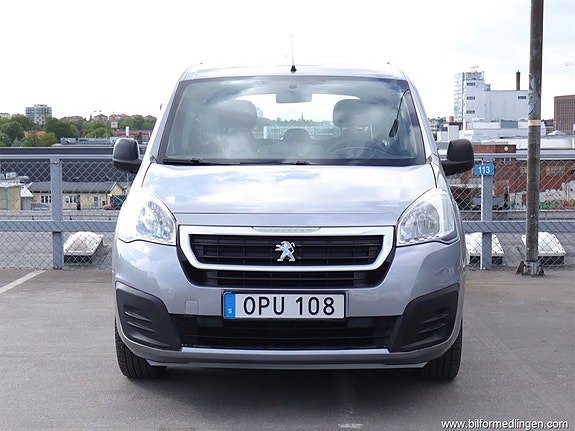 Peugeot Partner Tepee 16 of 18