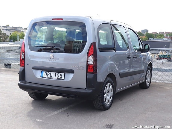 Peugeot Partner Tepee 3 of 18