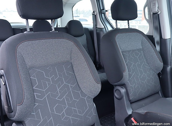 Peugeot Partner Tepee 6 of 18