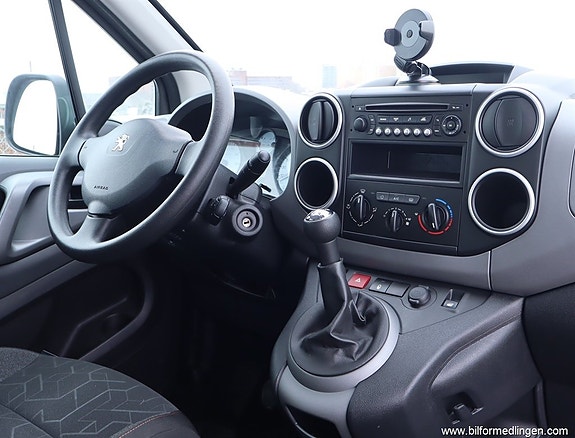 Peugeot Partner Tepee 9 of 18